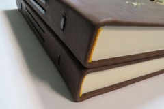 Изготовление книги А-3 для рекламы из кожи с тиснением
