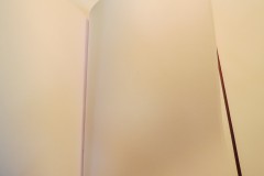 Твердый переплет пустой книги
